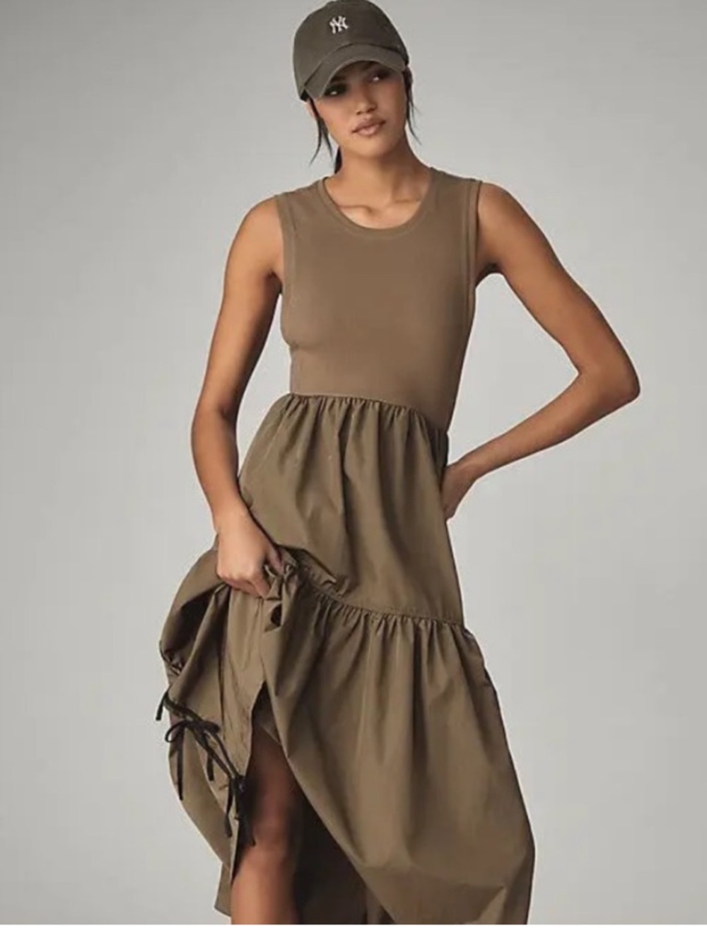 The Bowline Tiered 
Midi Dress 
COLOR -Green
DAILY PRACTICE 
BY ANTHROPOLOGIE